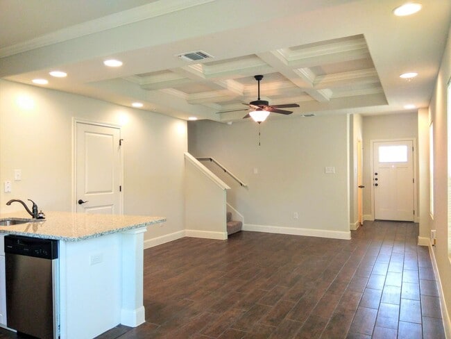 Building Photo - 3BR / 2.5BA Home | Fenced Backyard, Garage & Stainless Appliances!