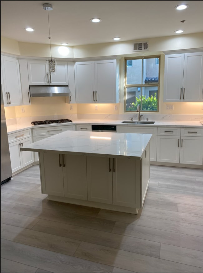 Kitchen - 77 Winding Way