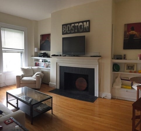 Building Photo - 469 Beacon St