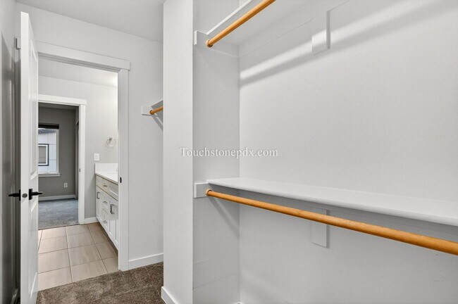 Building Photo - 3859 SE 92nd Ave