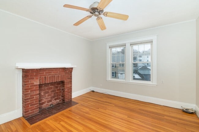 Building Photo - 49 Endicott St