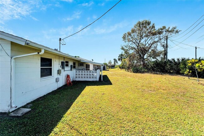 Building Photo - 1216 Hacienda Dr