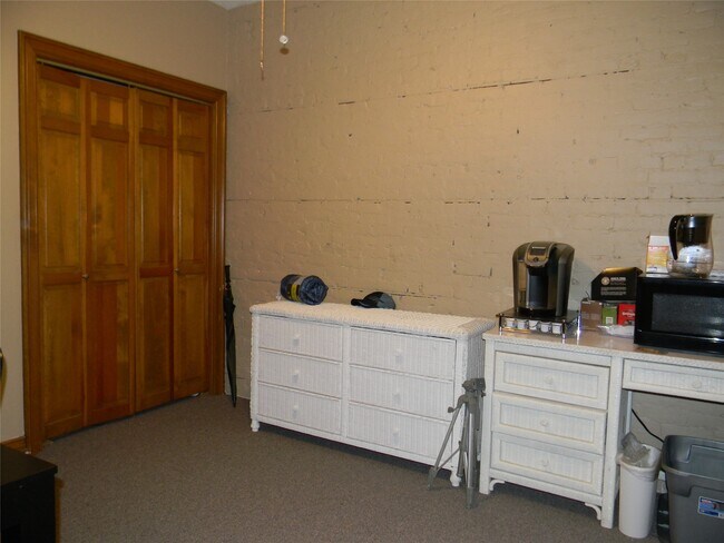 Building Photo - 2315 The Strand