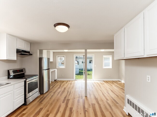 Building Photo - 97 Brussels Ave