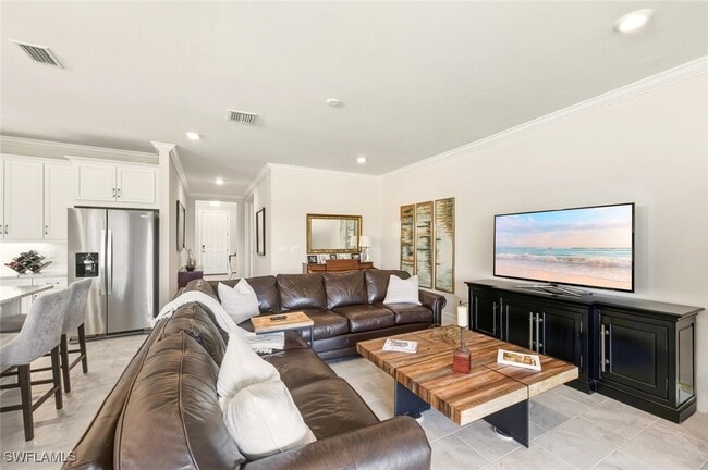 Building Photo - 28044 Sanibel Sands St