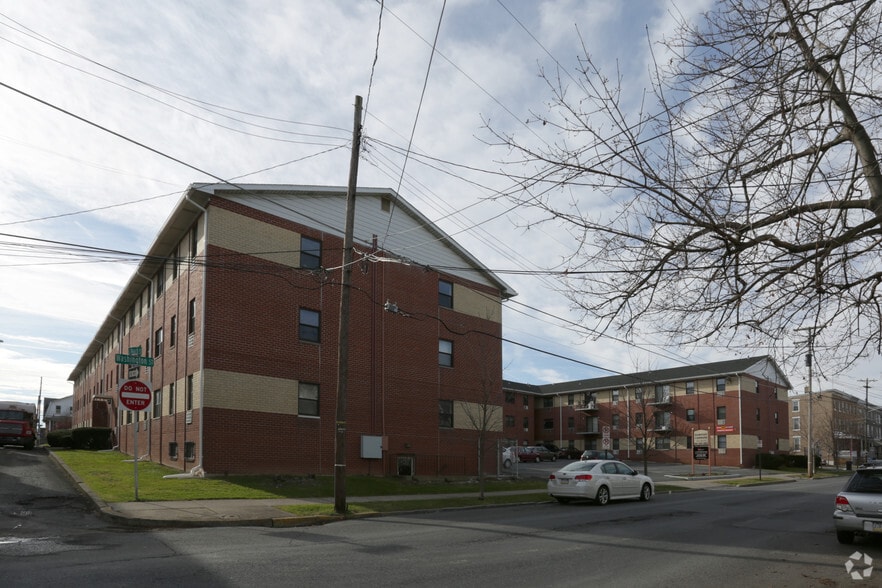 Butler Arms Apartments - Hampton Commons