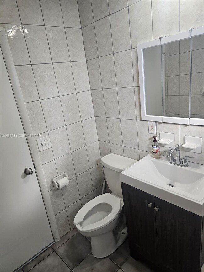 Building Photo - 9360 SW 168th St