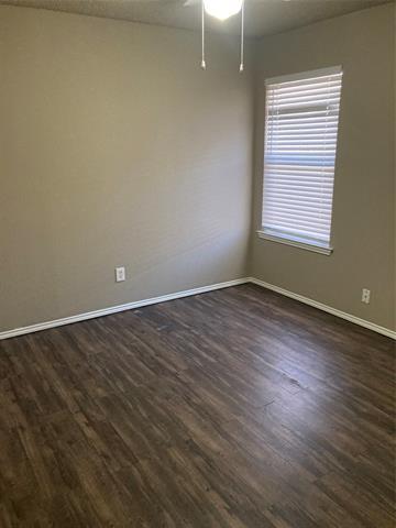 Building Photo - 10613 Flamewood Dr