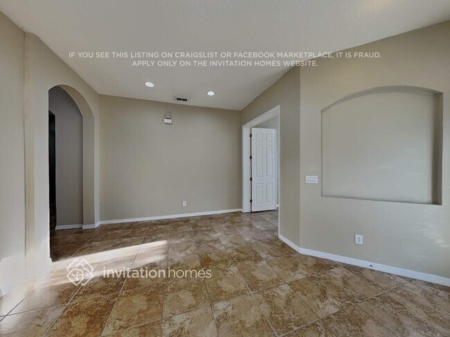 Building Photo - 2325 125th Dr E