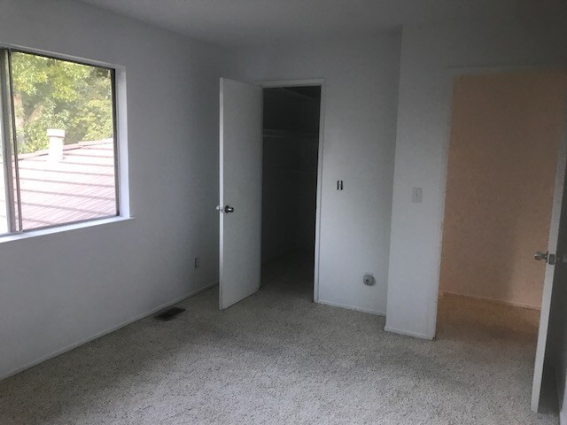 Building Photo - 4715 Hayford Way