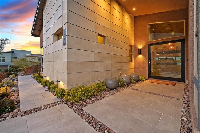 Building Photo - 6690 Interstellar St