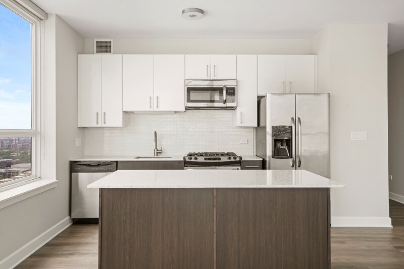 Building Photo - 751 W Adams St