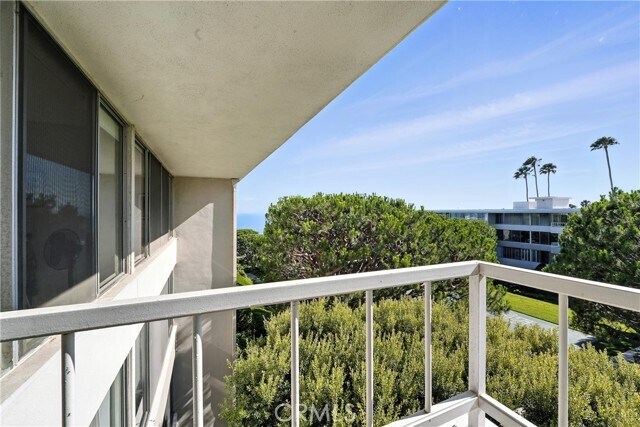 Building Photo - 32735 Seagate Dr