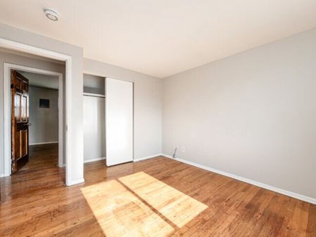 Building Photo - 780 Moon Rd