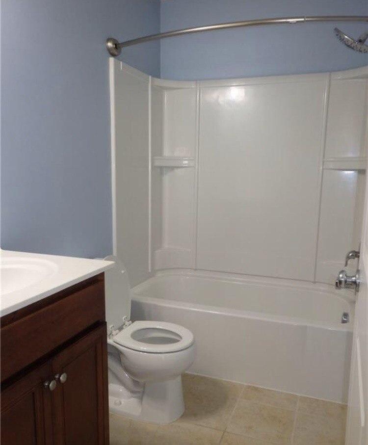 2nd Story Full Bathroom - 363 Ohara Dr