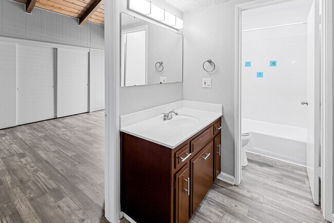 Interior Photo - Molokai Apartments