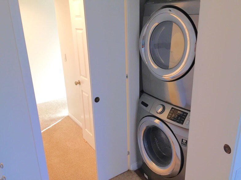 In Unit Laundry - 3881 Groton St