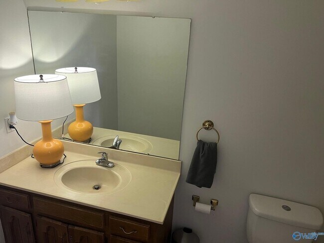 Building Photo - 137 Timberland Trce