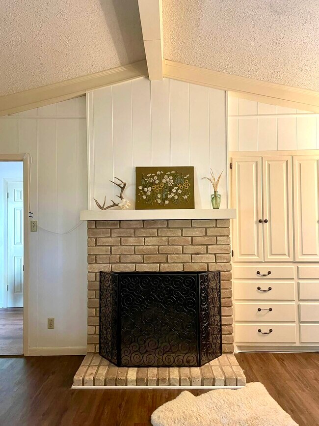 Building Photo - 960 First Monday Ln