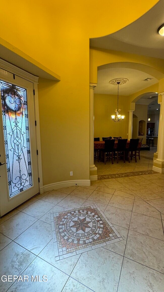 Building Photo - 7381 Black Mesa Dr