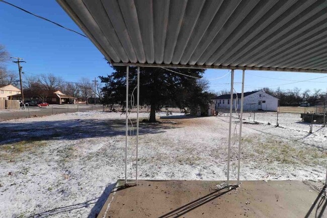 Building Photo - Charming 3 bedroom home on Corner Lot!