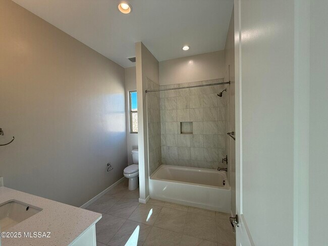 Building Photo - 5981 East Calle Agua Verde