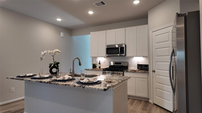 Building Photo - 8356 Bristlecone Pne Wy