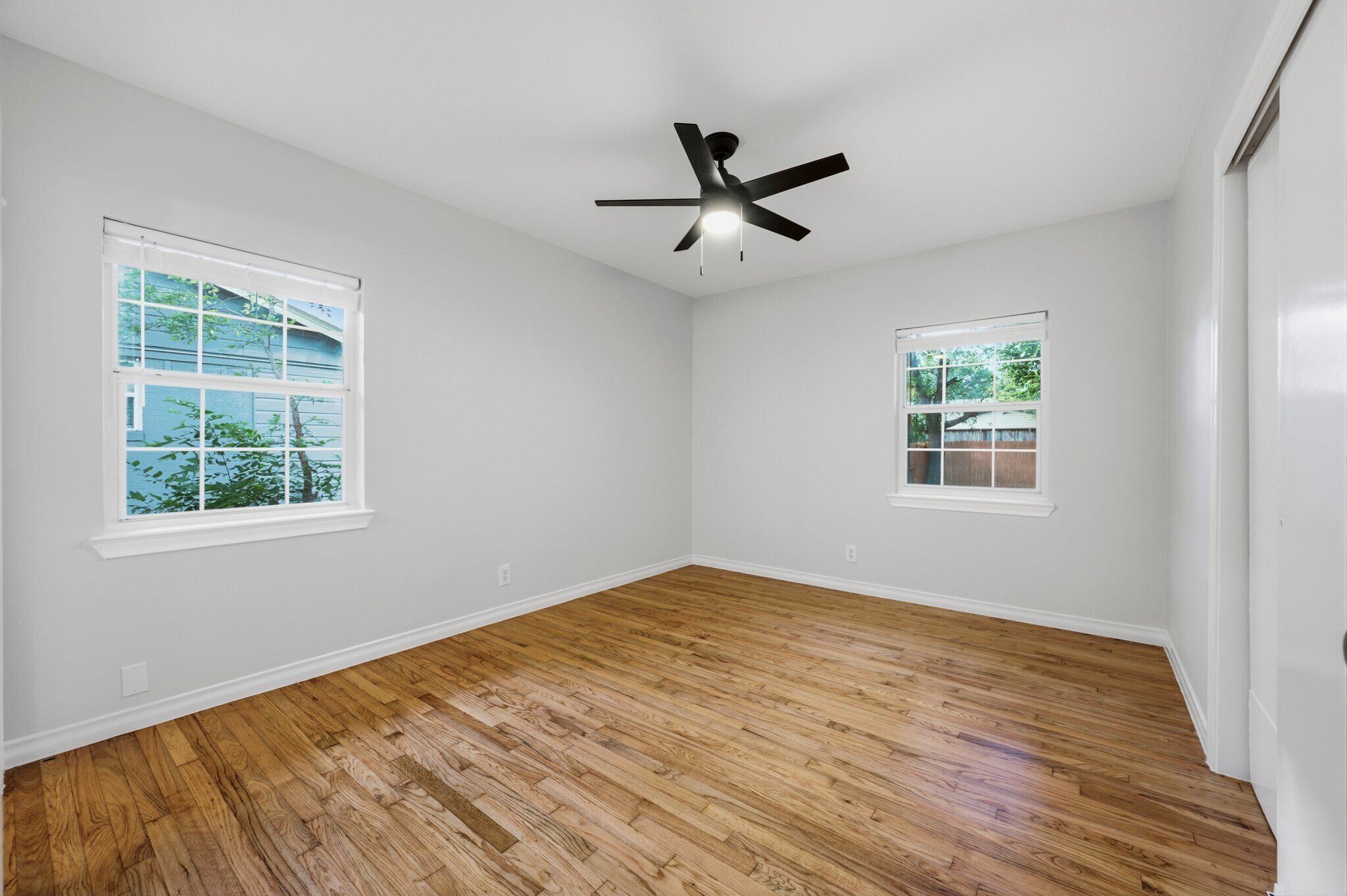 Building Photo - 1206 Bandera Ln