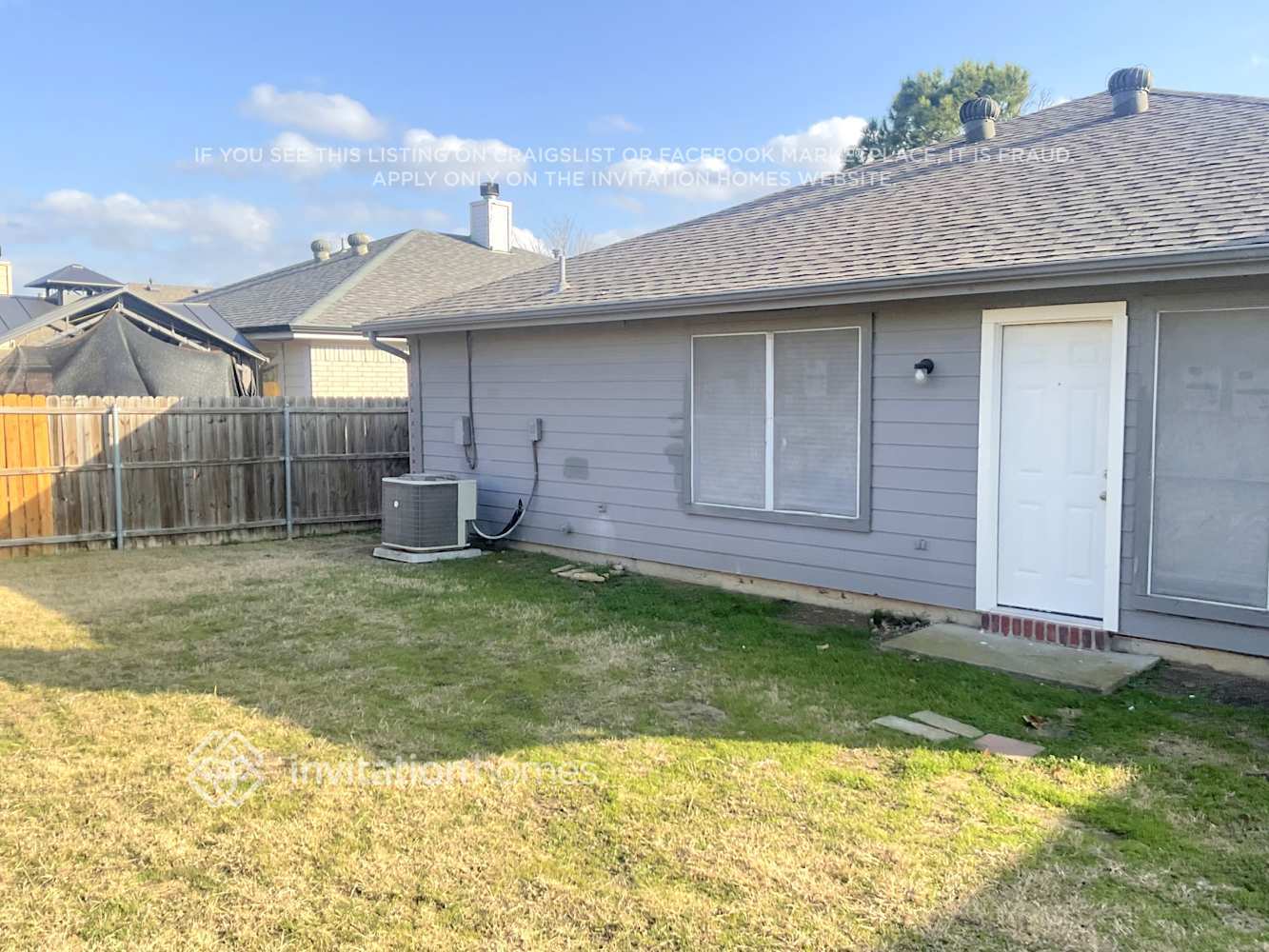 Building Photo - 10220 Cypress Hills Dr