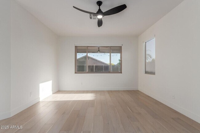 Building Photo - 3 bed, 2.5 bath Scottsdale home with POOL