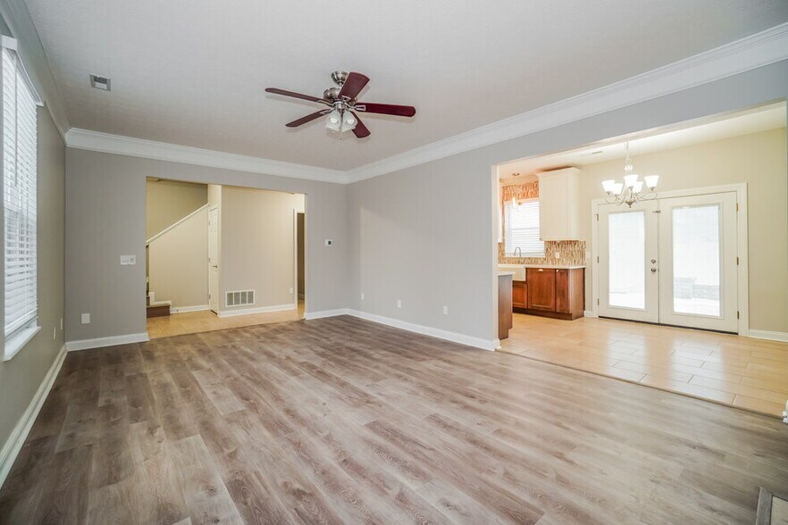 Building Photo - 5932 Ruihley Way