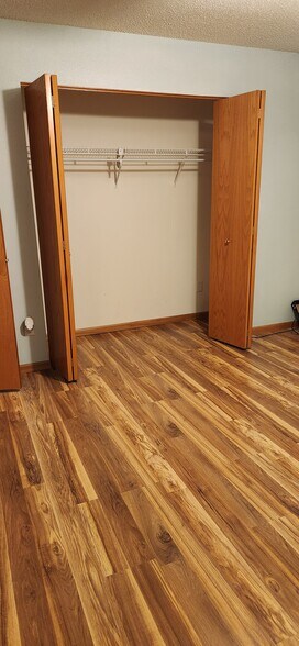 Building Photo - 2665 Triple Crown Ln