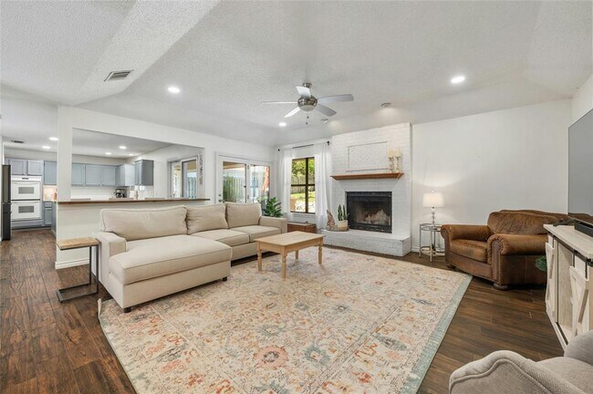 Building Photo - 118 Copperleaf Rd