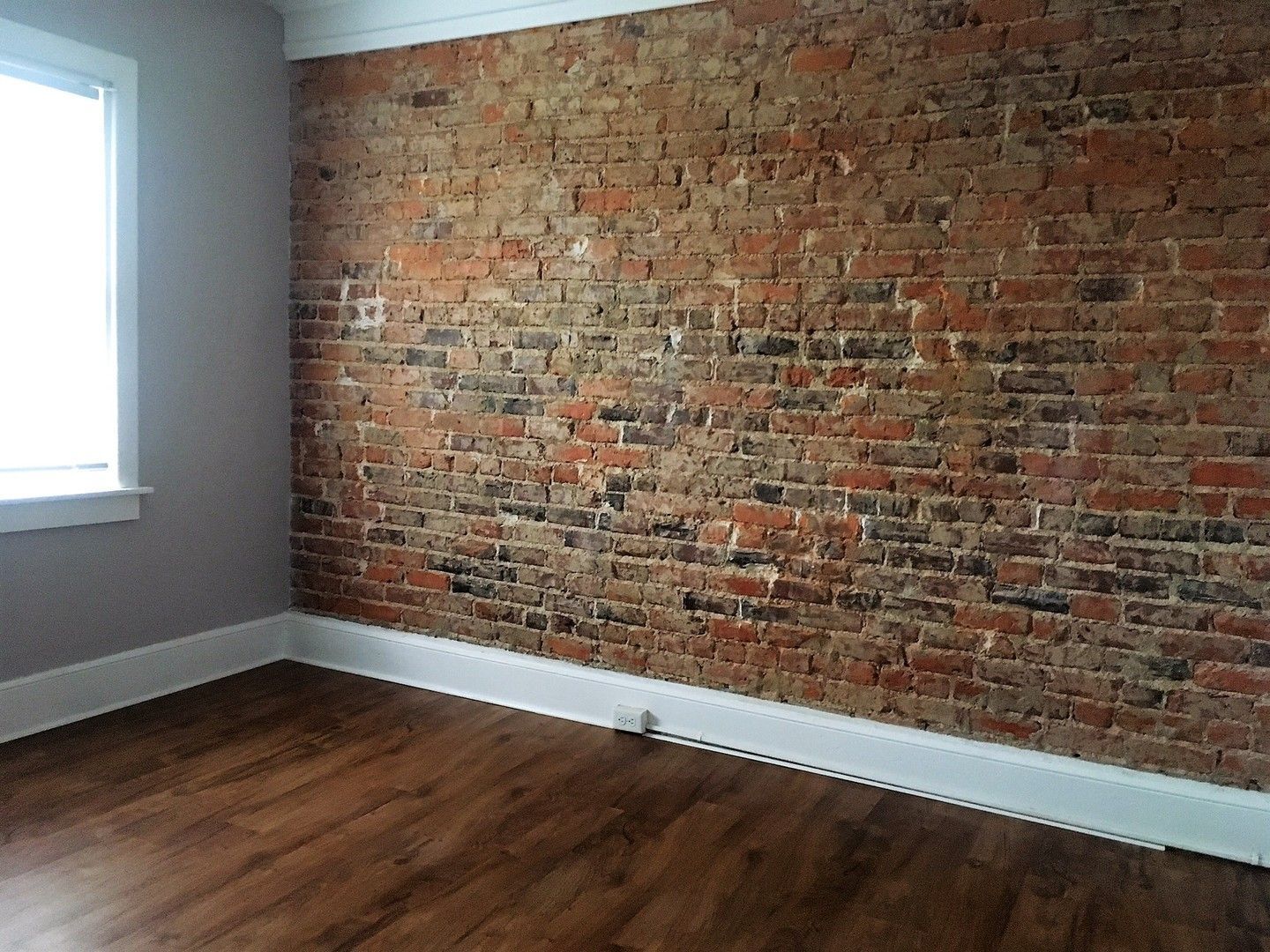 Building Photo - 3010 W Leigh St