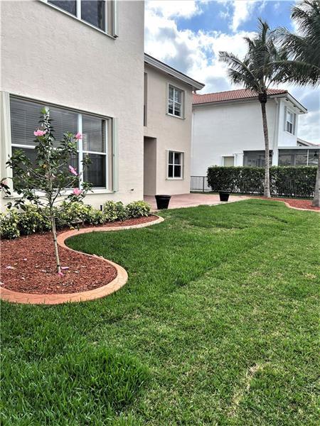 Building Photo - 17989 SW 54th St