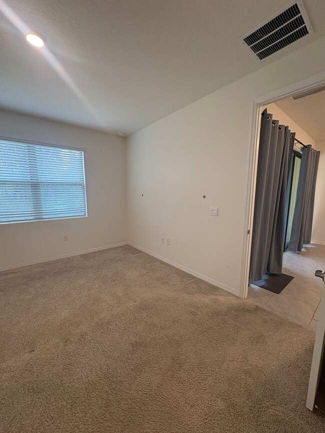 Building Photo - Charming 2-Bed 2-Bath Home plus Flex Room -  55+ community