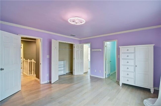 Building Photo - 4060 Merritt Dr