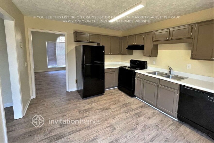 Building Photo - 3517 Willow Tree Cir
