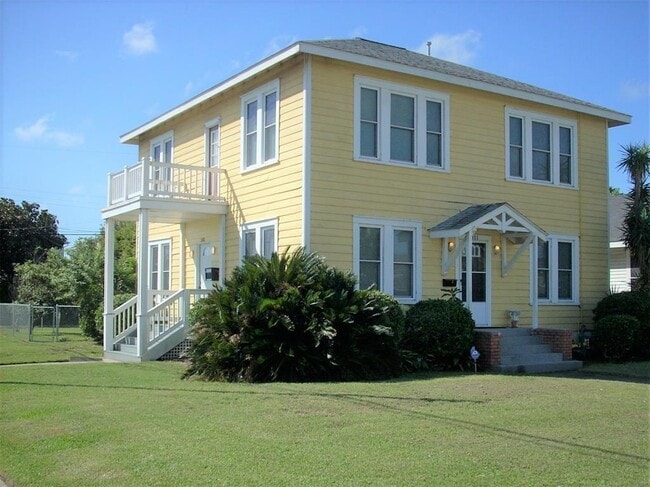Primary Photo - 4101 Avenue S 1/2