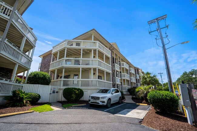 Building Photo - 2805B N Ocean Blvd
