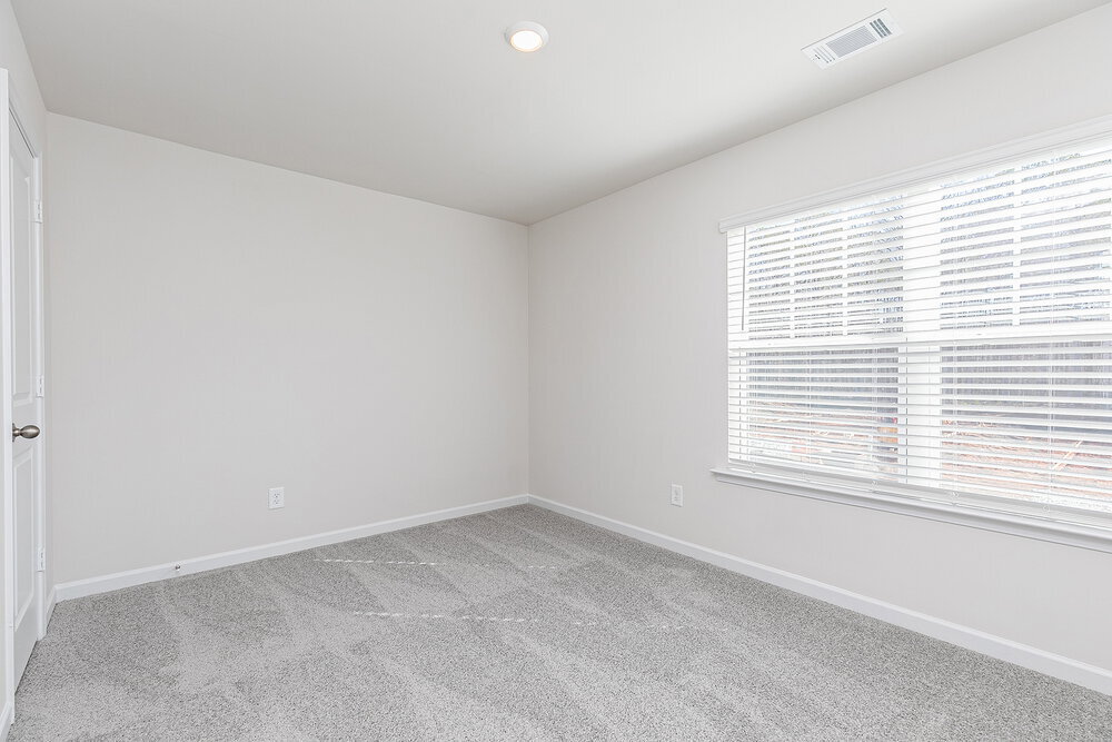 Building Photo - 146 Howell Dr
