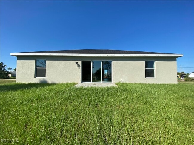 Building Photo - 3777 NE 16th Pl