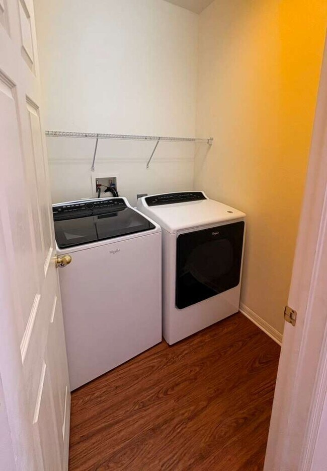 Building Photo - 1826 NW 15th Terrace