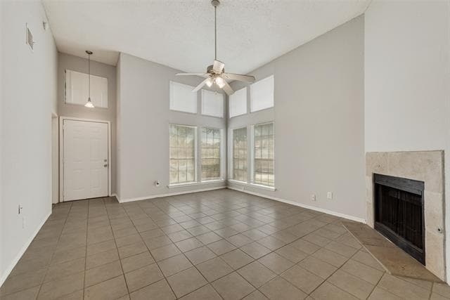 Building Photo - 2203 Sunset Dr