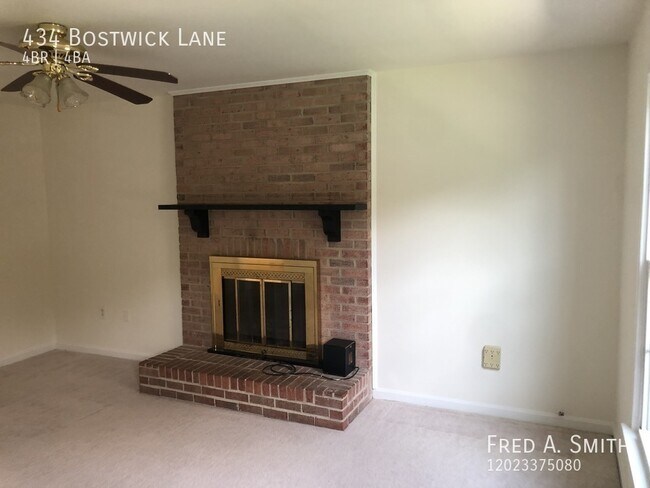 Building Photo - 434 Bostwick Ln