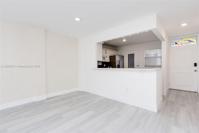 Building Photo - 3600 NE 170th St