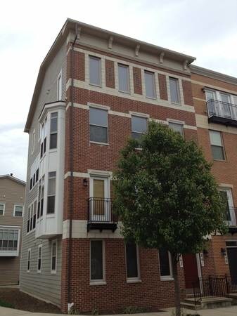 Primary Photo - 863 Watson St