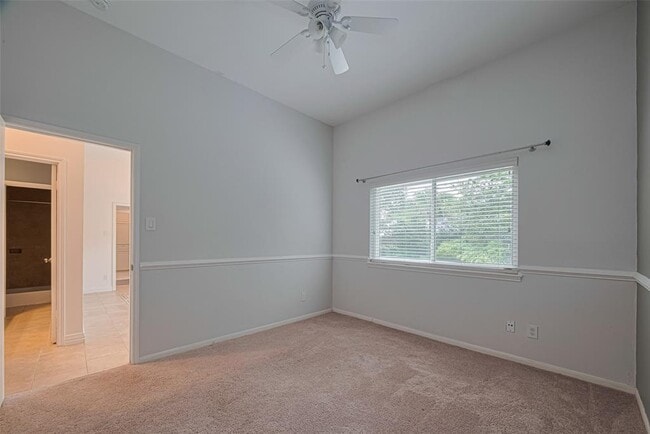 Building Photo - 11914 Ashmead Dr