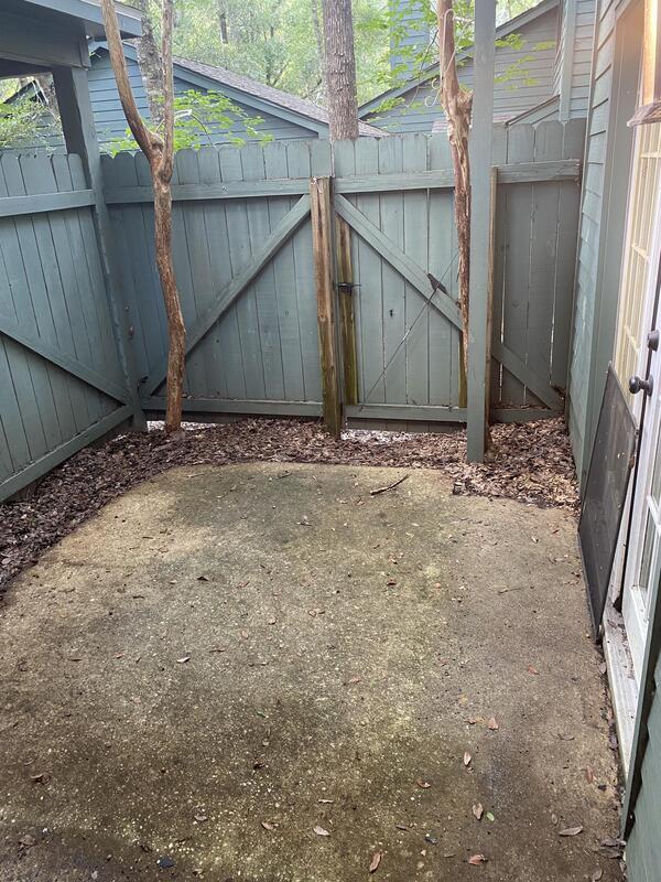 Building Photo - 54 Summer Oaks Dr