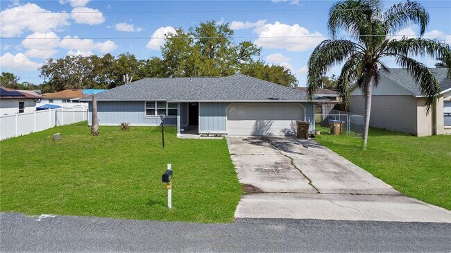 Building Photo - 305 Medina Ct